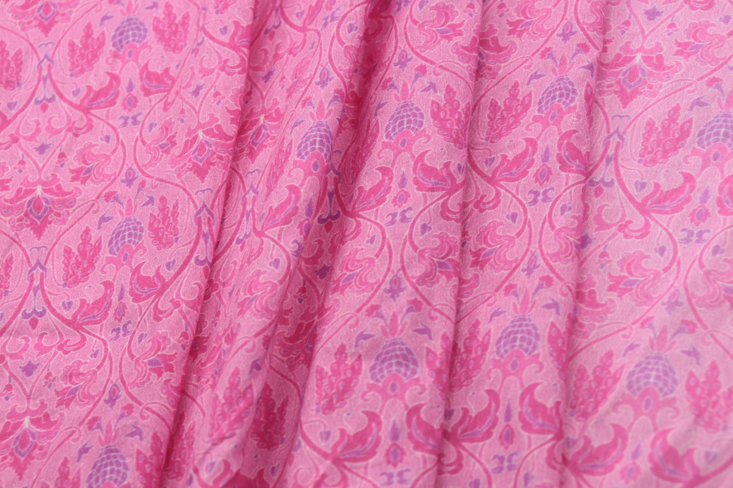 Kolorowe dzianiny: Trendy na nadchodzący sezon